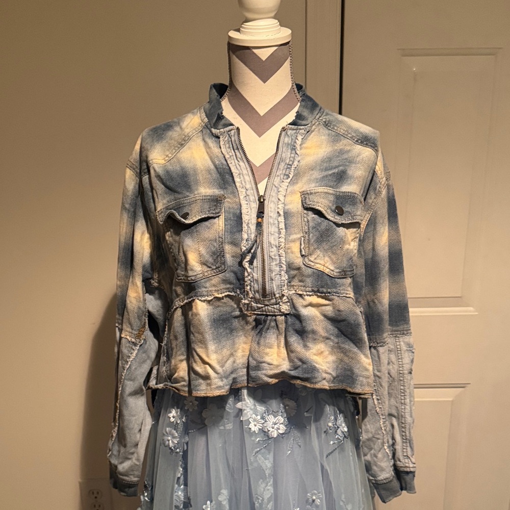 Free People Blue and Cream Tie-Dye quarter zip shirt